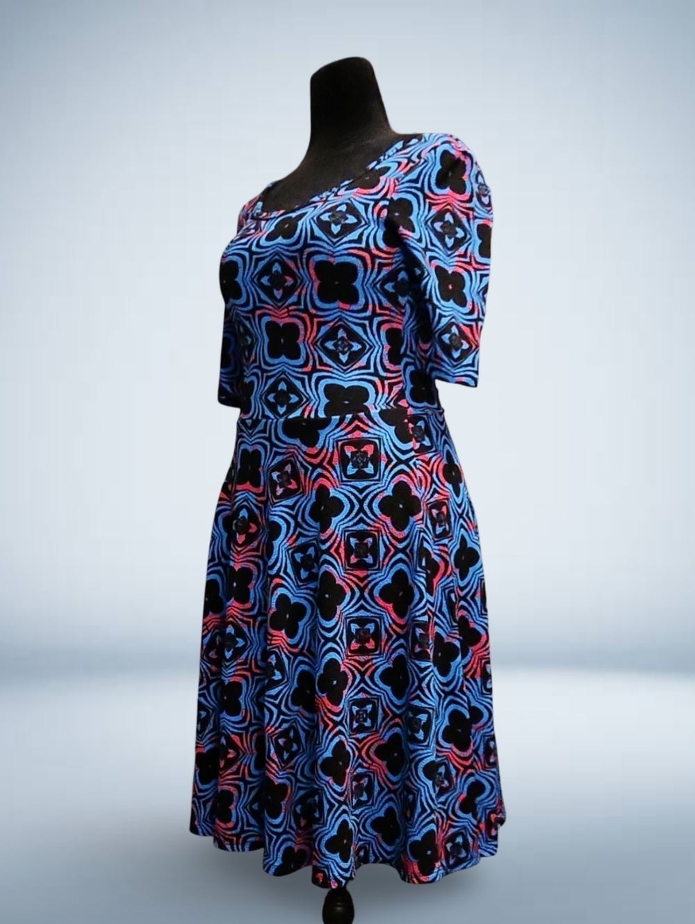 LuLaRoe S Blue Black Red Geometric Knit Knee Length A-Line Dress Scoop Neck - Picture 2 of 9